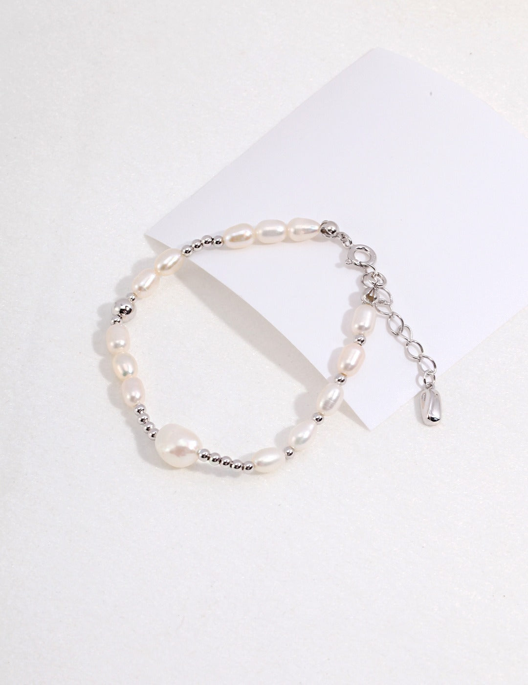 Topo Revive Irregular Pearl Golden Glow Pearl Bracelet