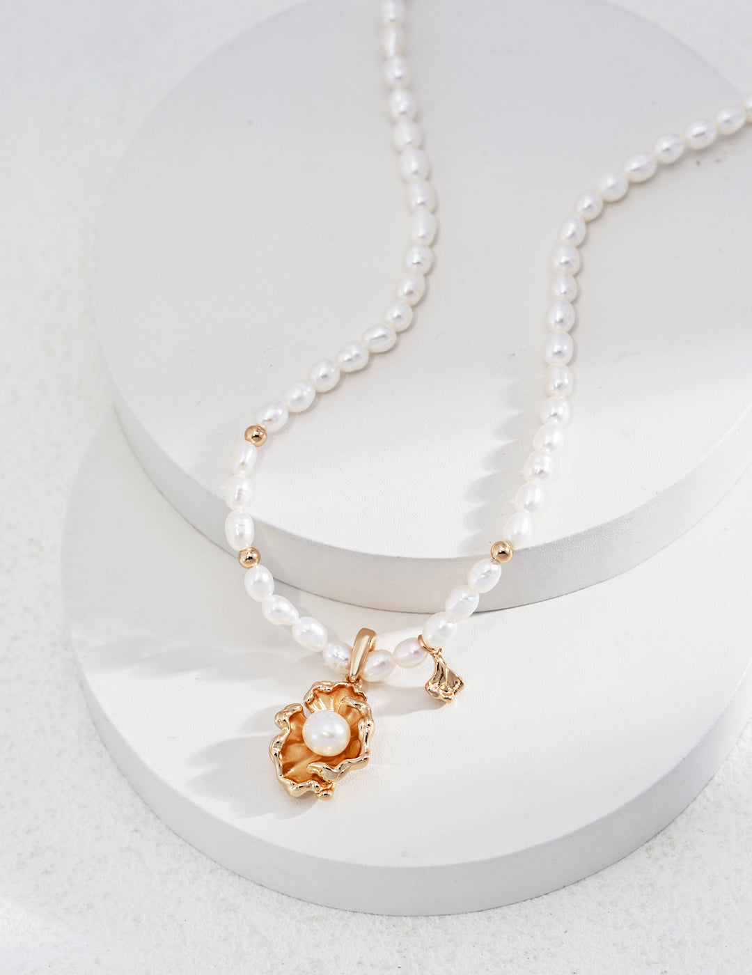 Topo Revive Pearl Coral Blossom Pendant Necklace