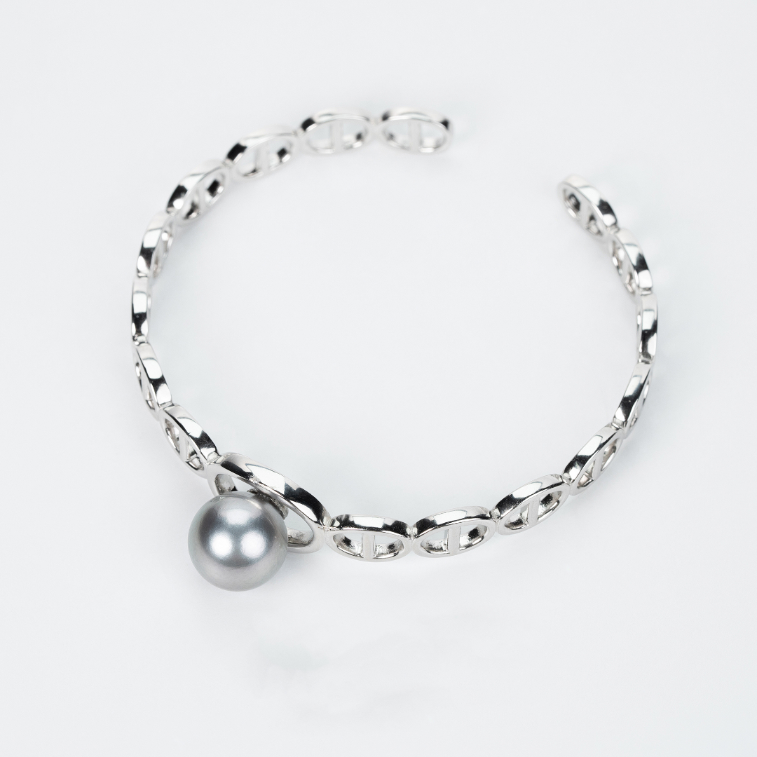 Topo Revive Platinum Grey Akoya Pearl Open Bracelet