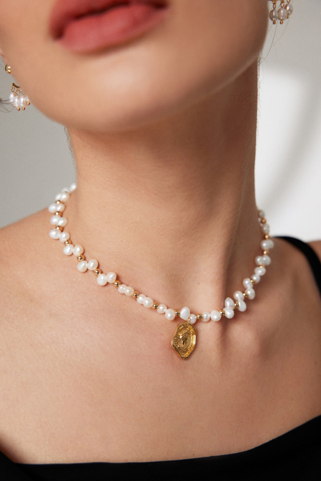 Topo Revive Queen's Ace Natural Pearl Necklace