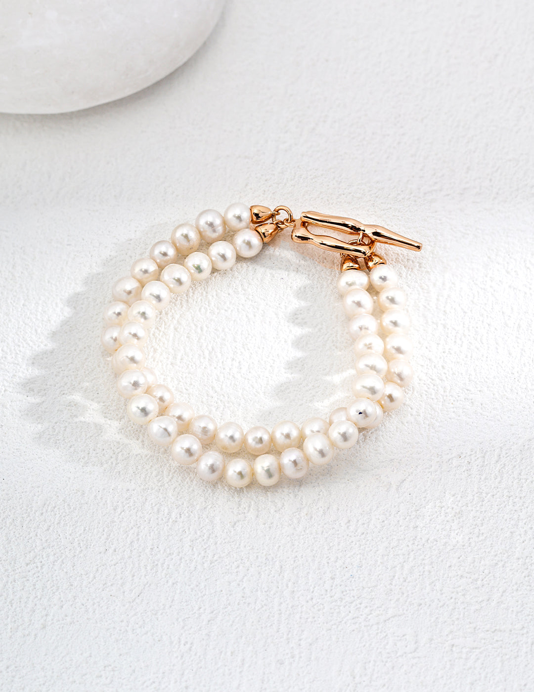 Topo Revive Silver Minimalist Natural Pearl Bracelet with Organic Bar Lock