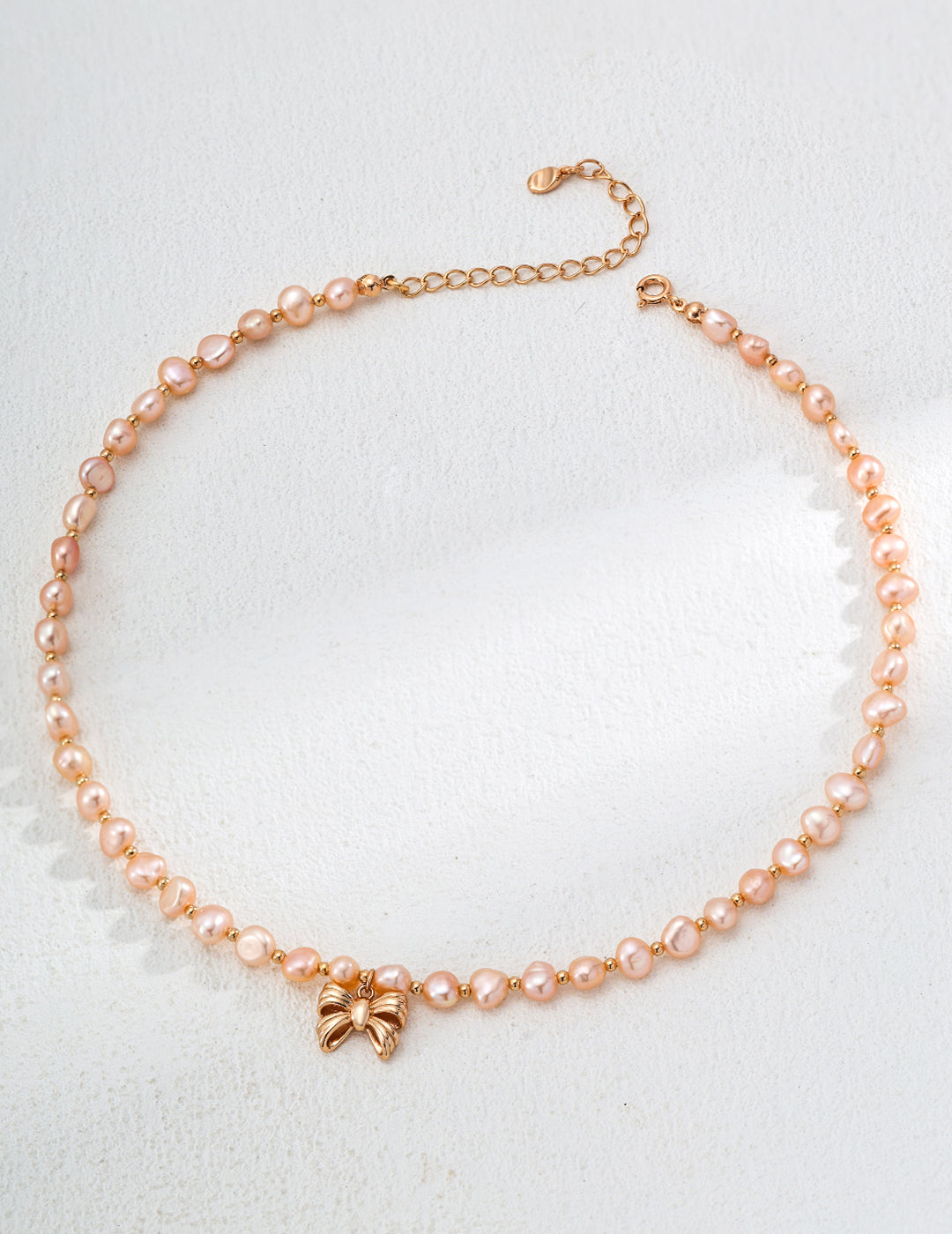 Topo Revive Blush Pearl Bow Necklace