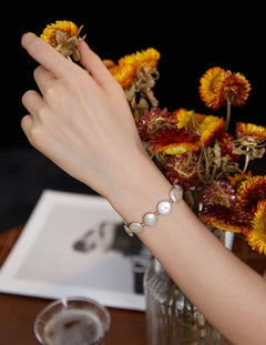 Topo Revive Freshwater Flat Baroque Pearl Bracelet