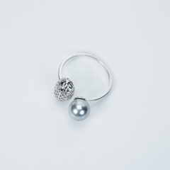 Topo Revive Akoya Pearl Blossom Open Ring