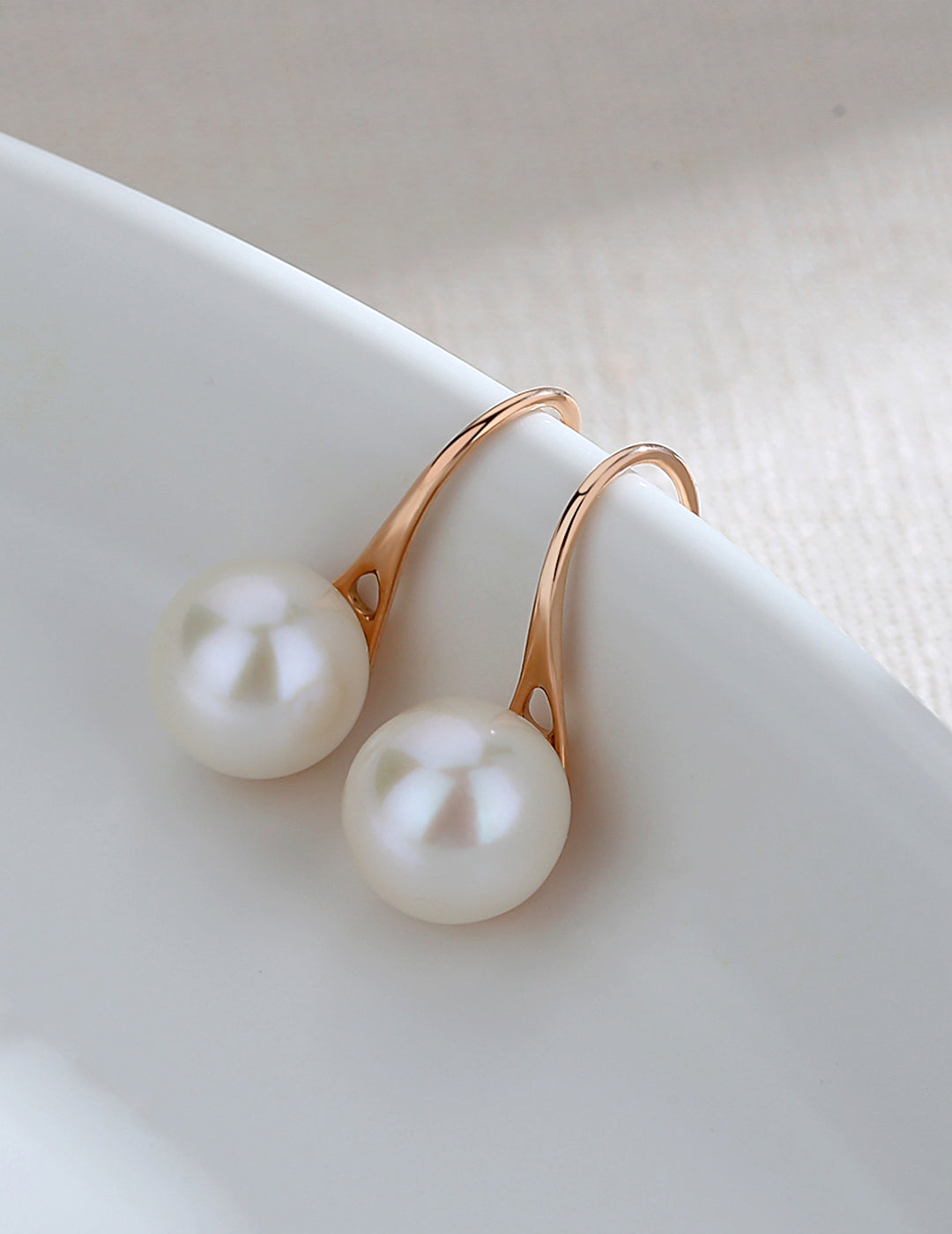 Topo Revive Classic Perfect Round Pearl Rose Gold Earrings