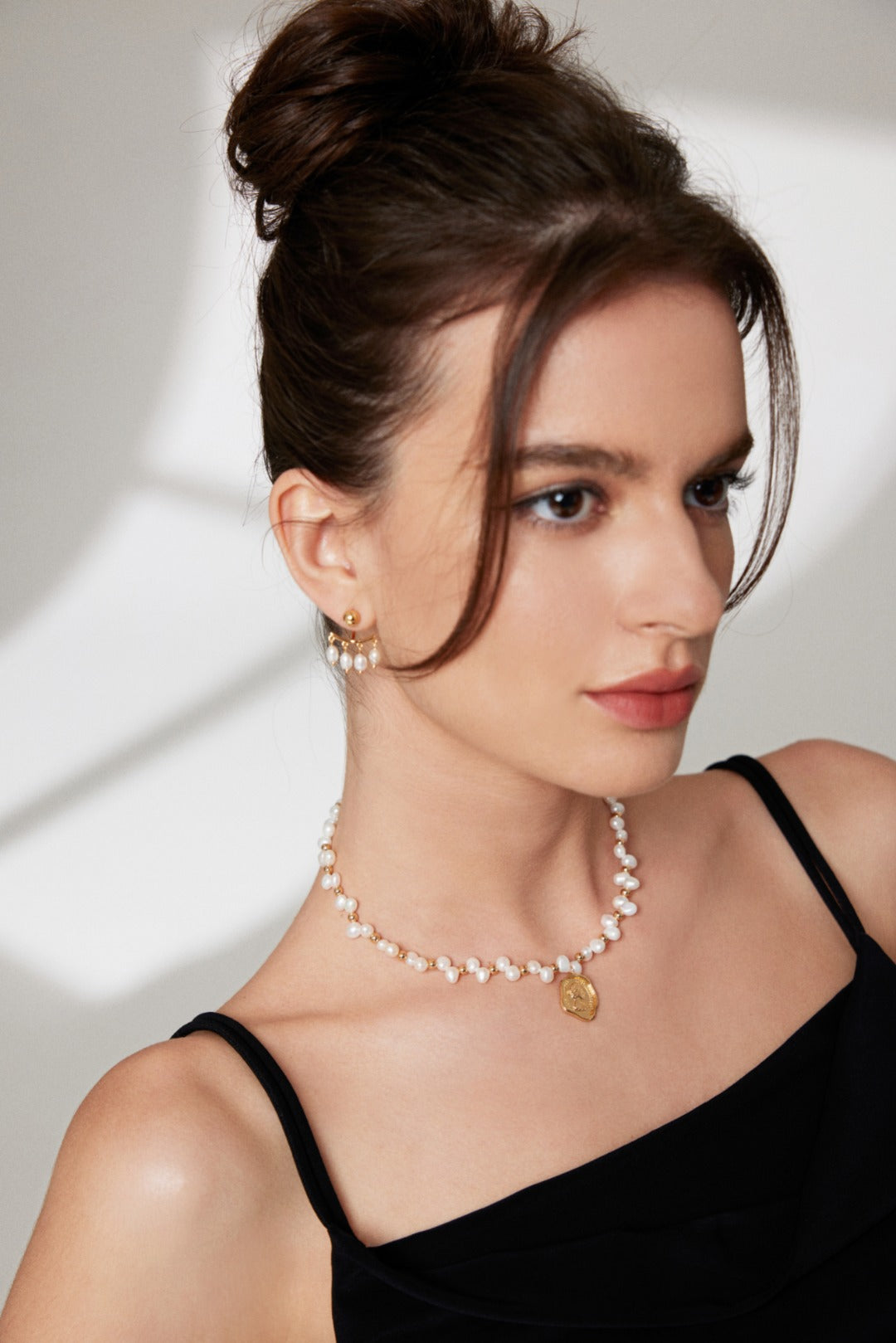 Topo Revive Detachable Two-Way Natural Rice Pearl Earrings Studs