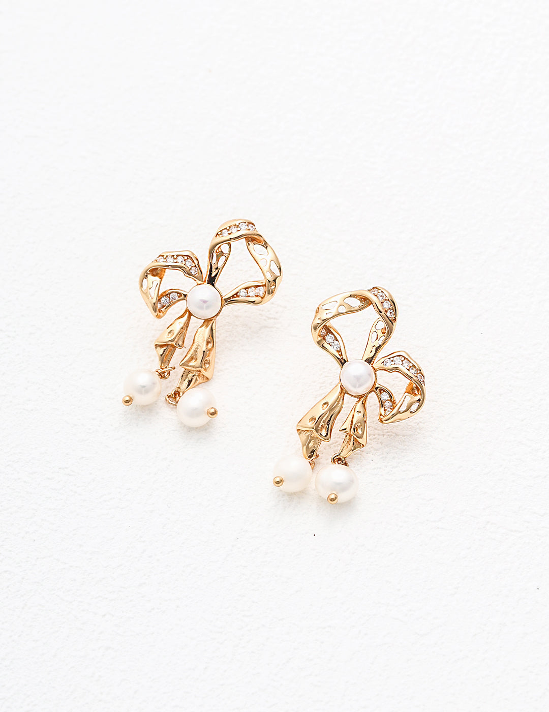 Topo Revive Elegant Bow Pearl Earrings