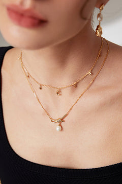 Topo Revive Golden Knot Pearl Necklace