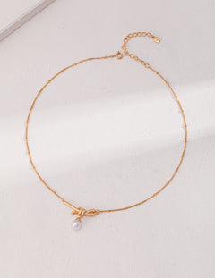 Topo Revive Golden Knot Pearl Necklace