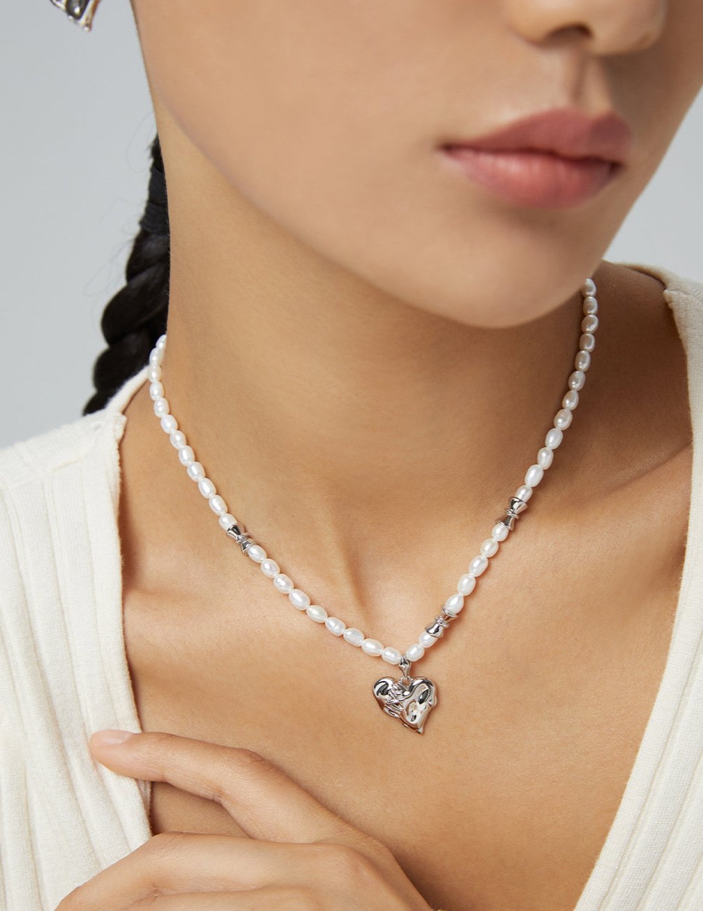 Topo Revive Heart of Elegance Pearl Necklace